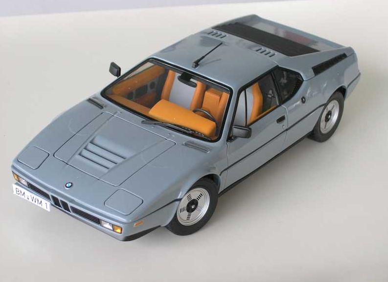 BMW M1 (1981) – grey